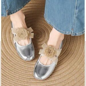 Silver Floral Women's Leather Flats